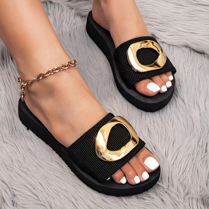 Saphira | Bold Style, Effortless Comfort