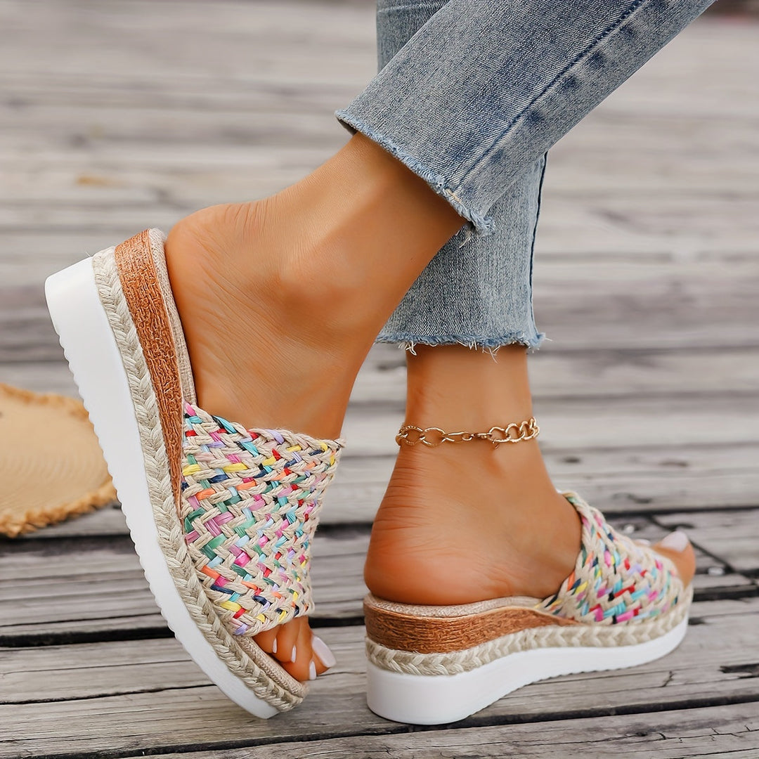 Elodie | Playful Charm, Everyday Comfort