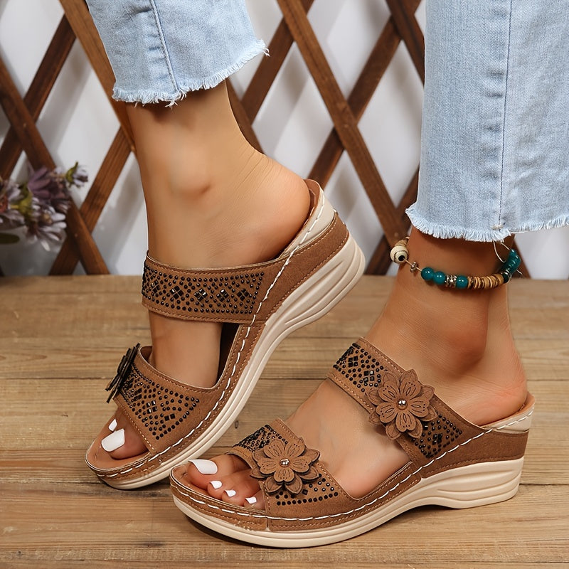 Delor™ | Floral Wedge Slides