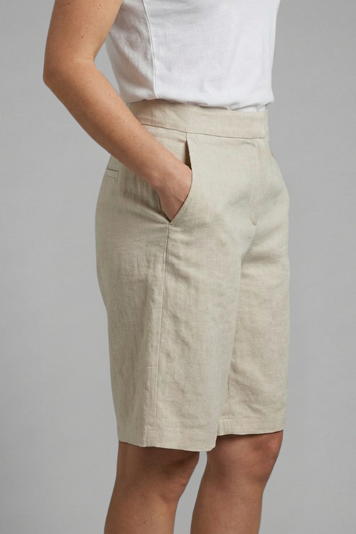 Seraphita | Women's Elastic Waist Knee Length Shorts