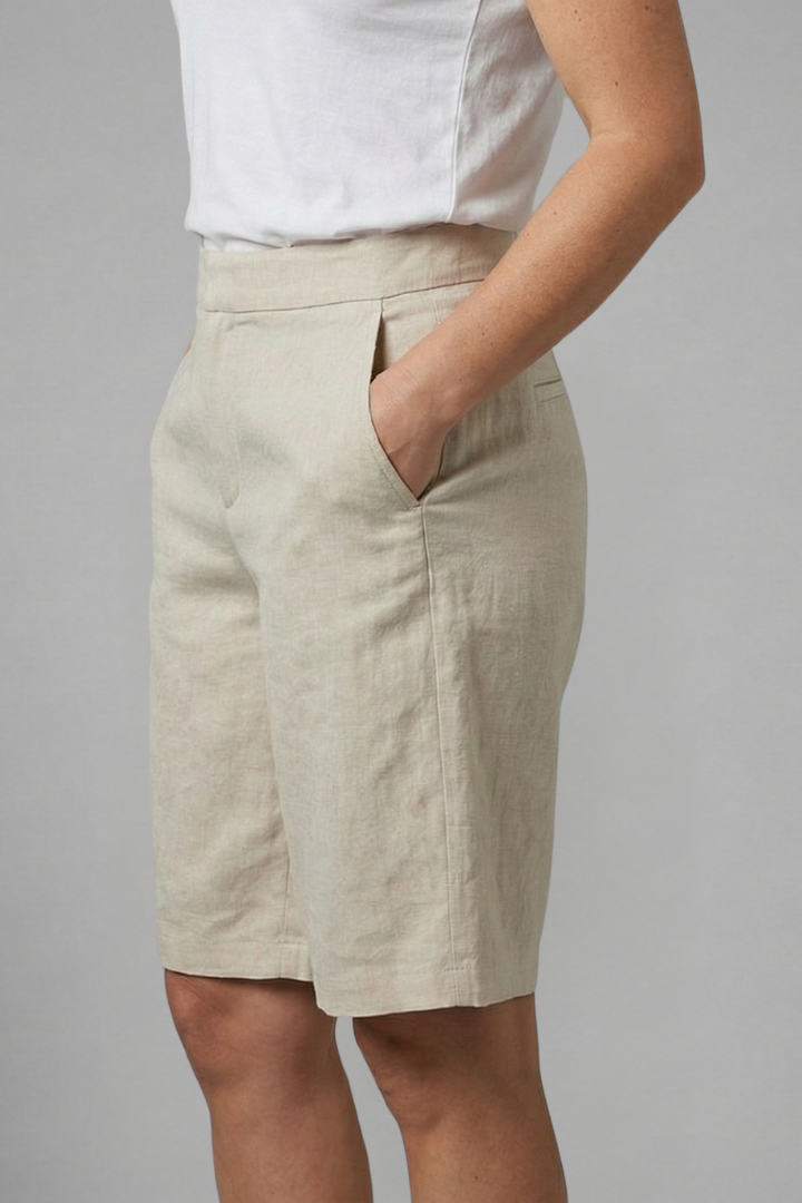 Seraphita | Women's Elastic Waist Knee Length Shorts