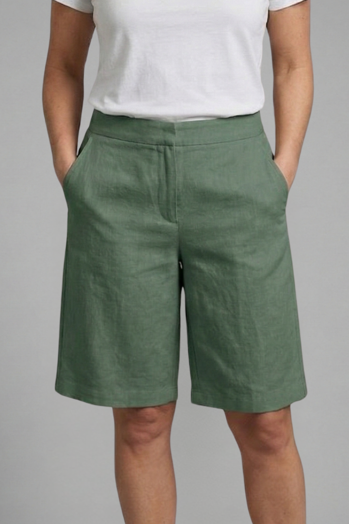 Seraphita | Women's Elastic Waist Knee Length Shorts