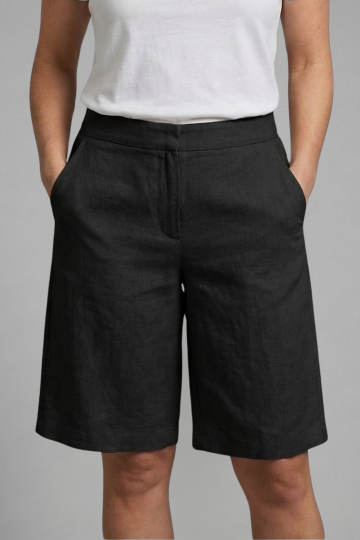 Seraphita | Women's Elastic Waist Knee Length Shorts
